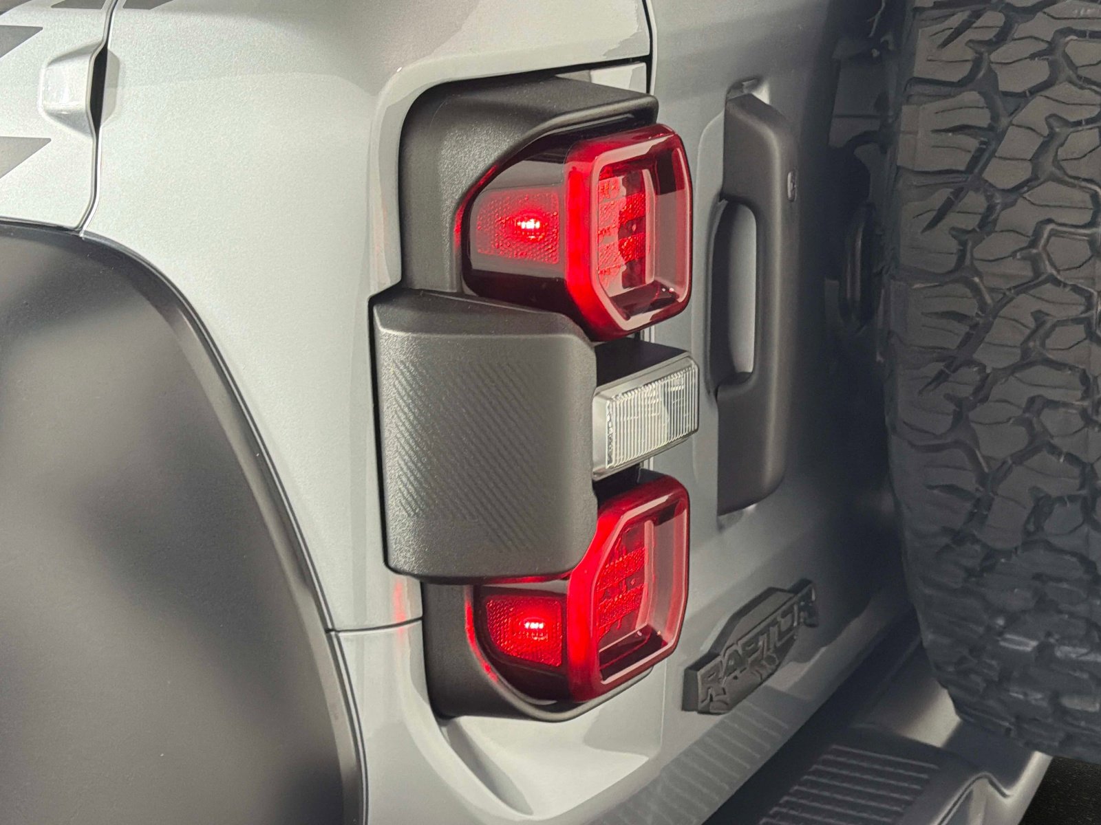 Used 2024 Ford Bronco Raptor AWD/4WD image 16