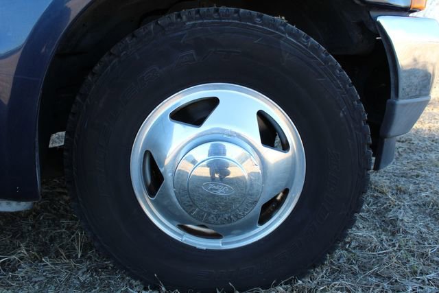 Used 2001 Ford F350 XLT image 24
