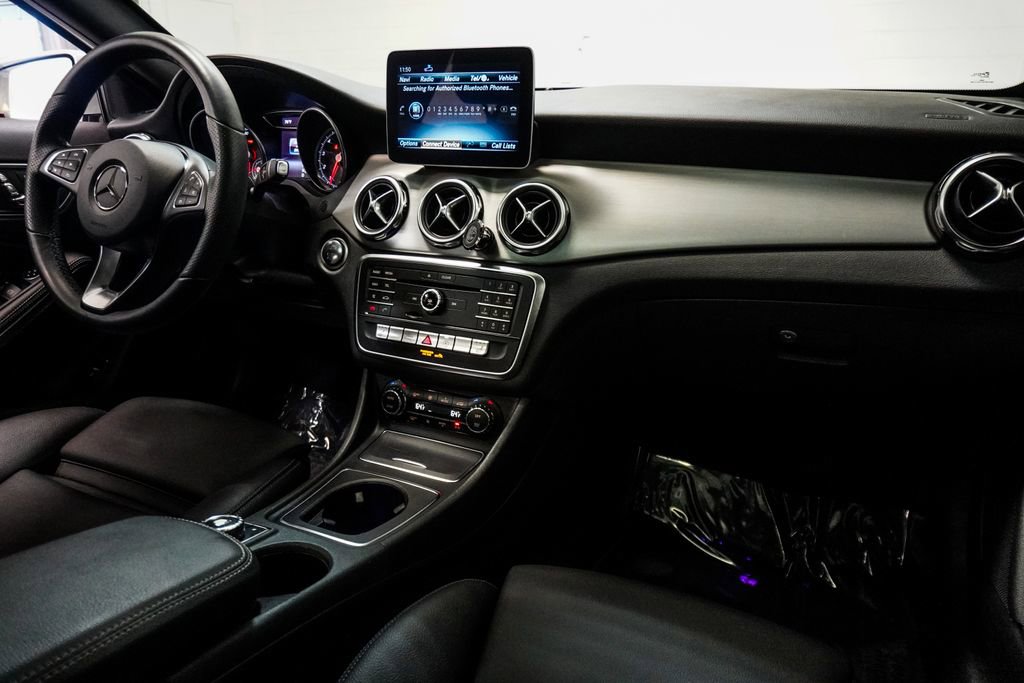 Used 2019 Mercedes-Benz GLA 250 image 12