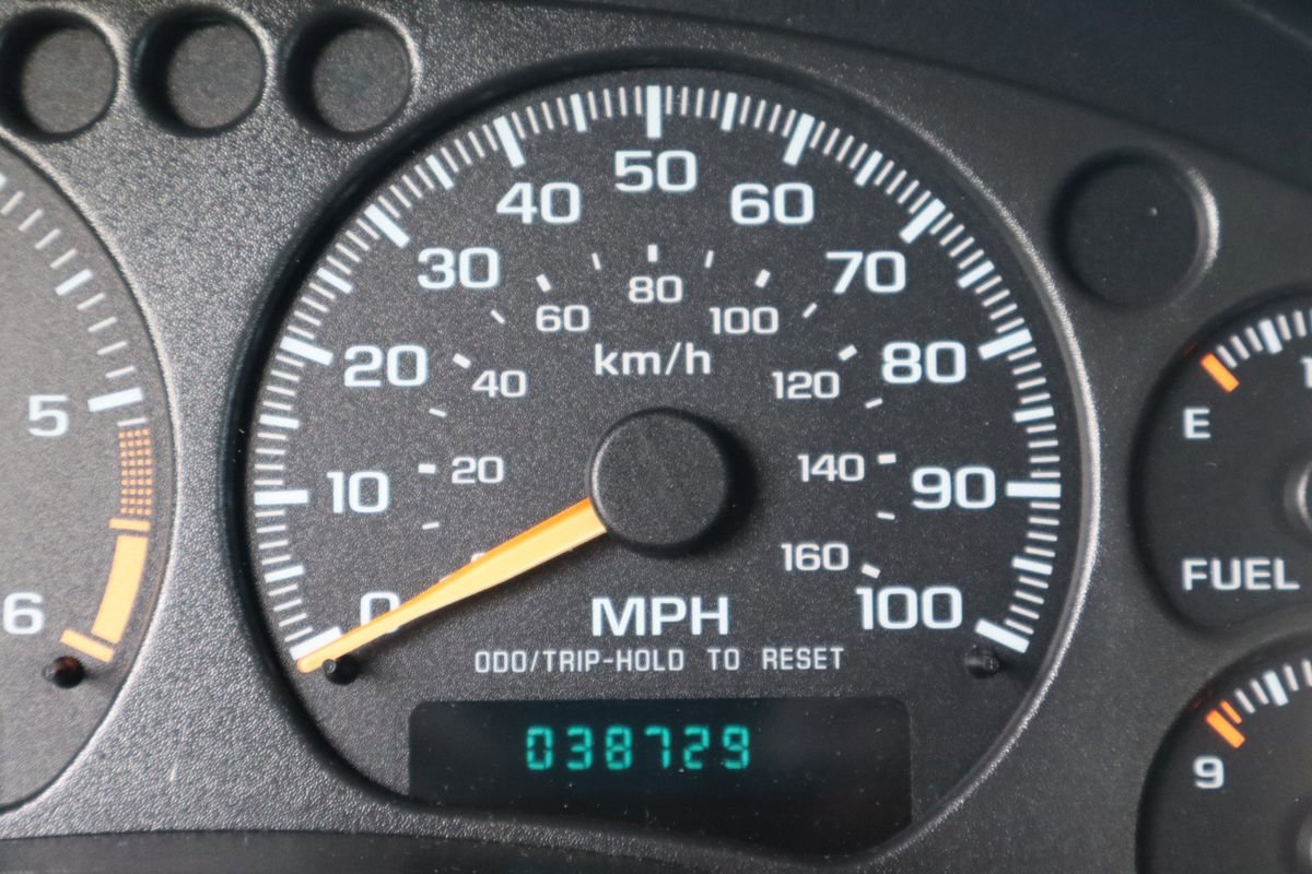 Used 2002 GMC Sonoma SLS w/ Marketing Option Pkg RWD image 37