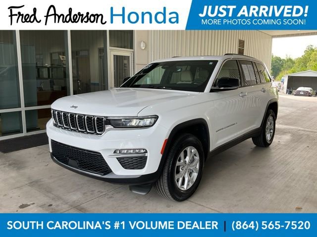Used 2023 Jeep Grand Cherokee Limited image 1