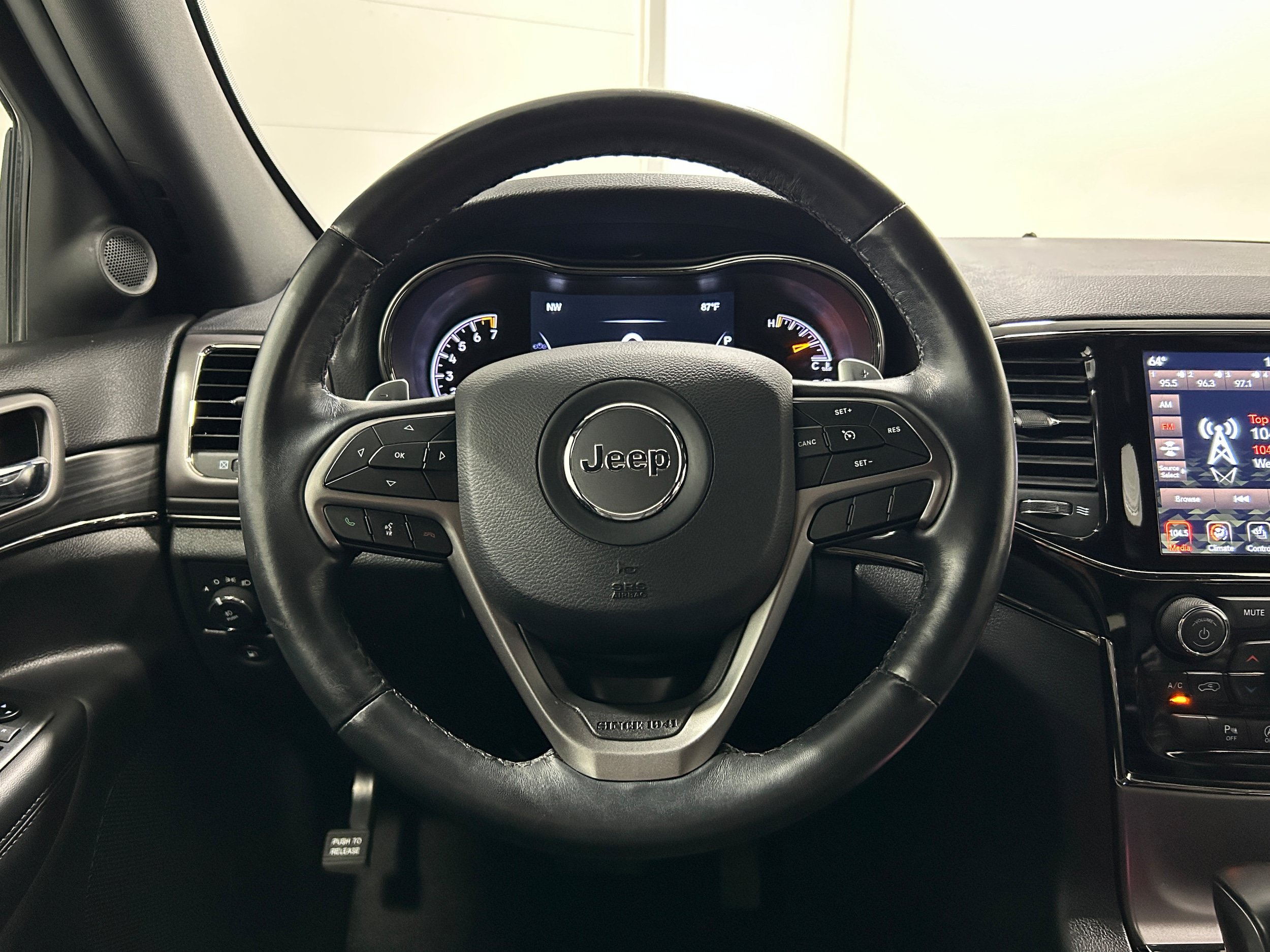 Used 2020 Jeep Grand Cherokee Limited X AWD/4WD image 16