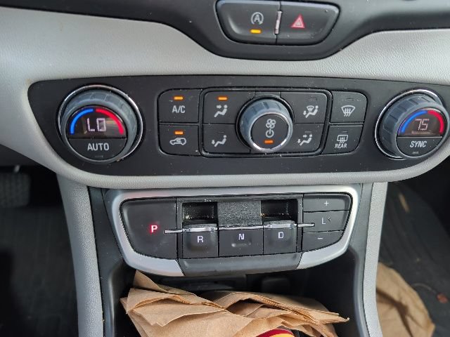 Used 2022 GMC Terrain SLT FWD image 21