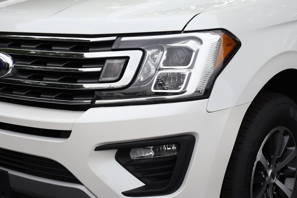 Used 2020 Ford Expedition XLT AWD/4WD image 3