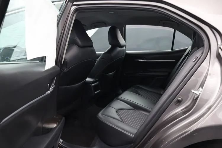 Used 2023 Toyota Camry SE FWD image 15