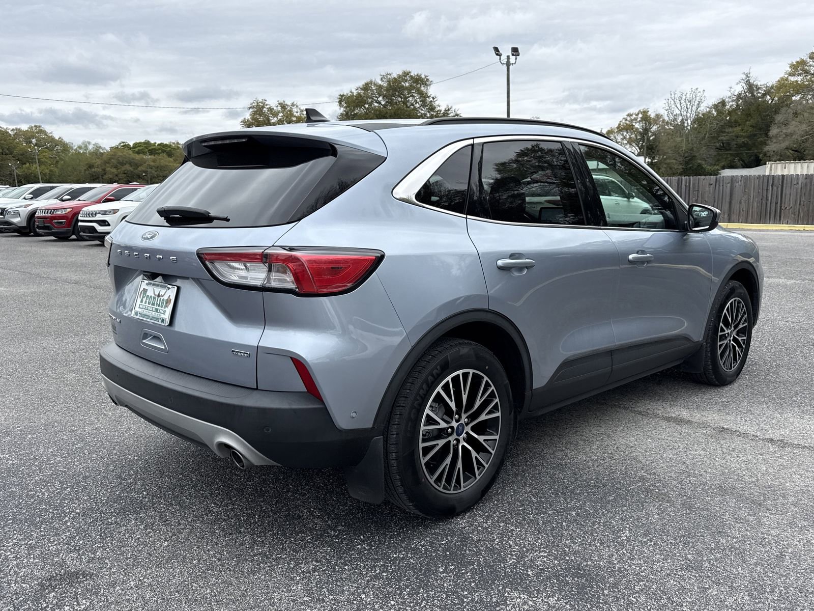 Used 2022 Ford Escape Titanium w/ Titanium Premium Package FWD image 5