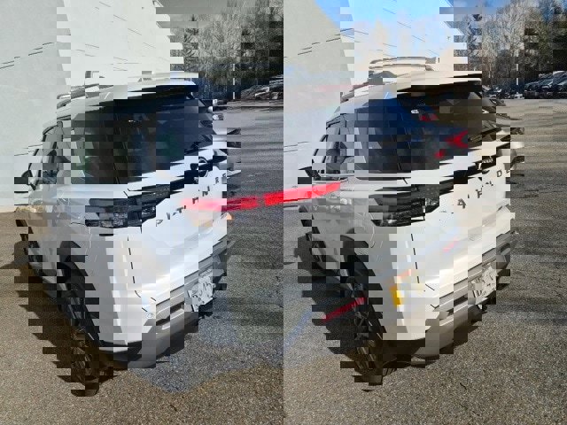 New 2025 Nissan Pathfinder SL image 9