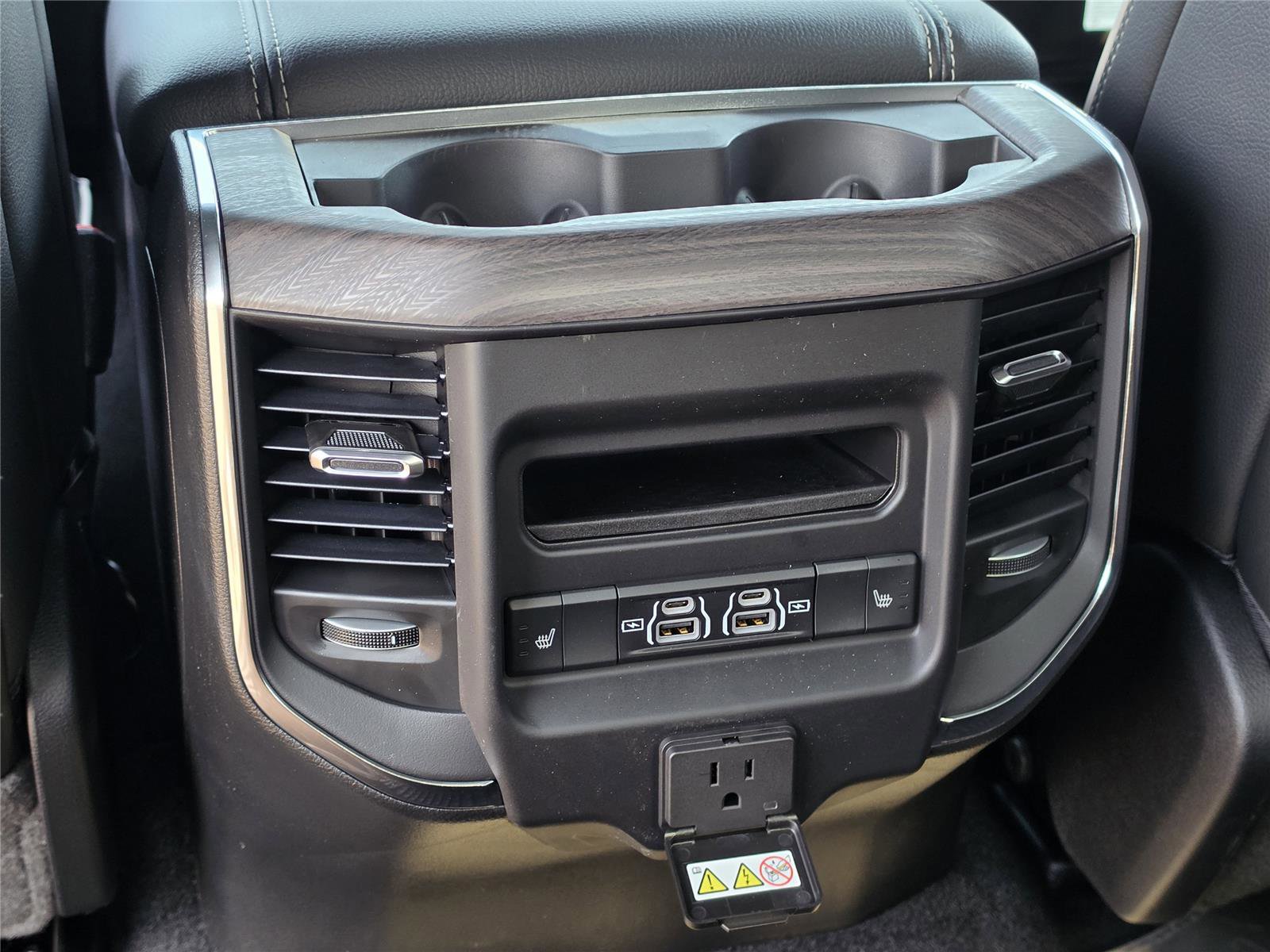 New 2026 RAM 1500 Laramie w/ Night Edition image 23