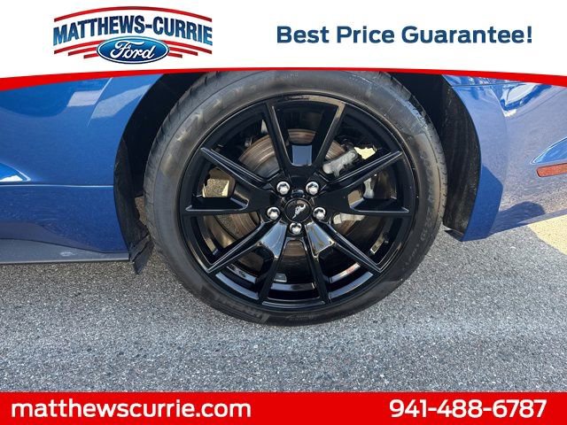 Certified 2017 Ford Mustang GT w/ Black Accent Package RWD image 14