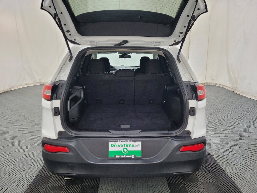 Used 2015 Jeep Cherokee Latitude w/ Cold Weather Group AWD/4WD image 29