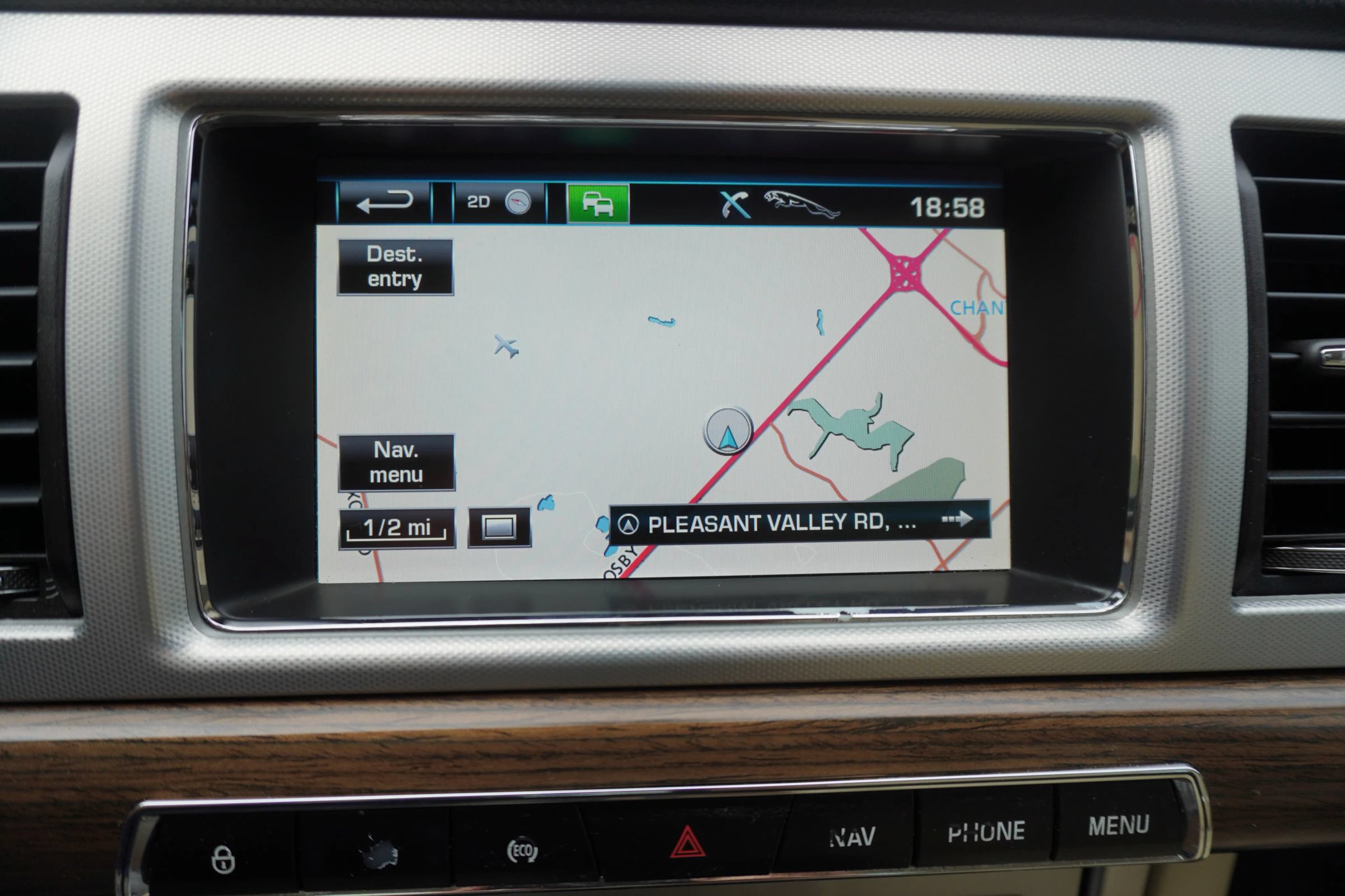 Used 2013 Jaguar XF 3.0 RWD image 21
