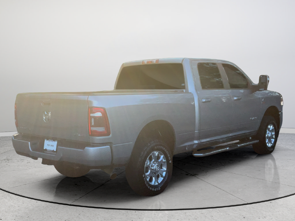 Used 2024 RAM 2500 Laramie AWD/4WD image 6