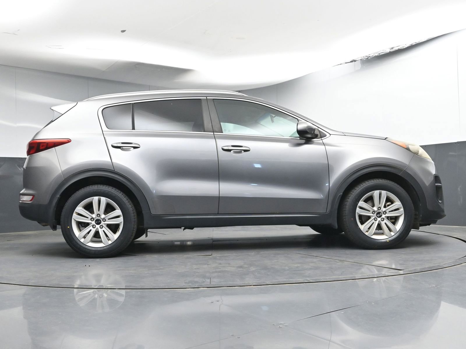 Used 2017 Kia Sportage LX w/ LX Popular Package image 23