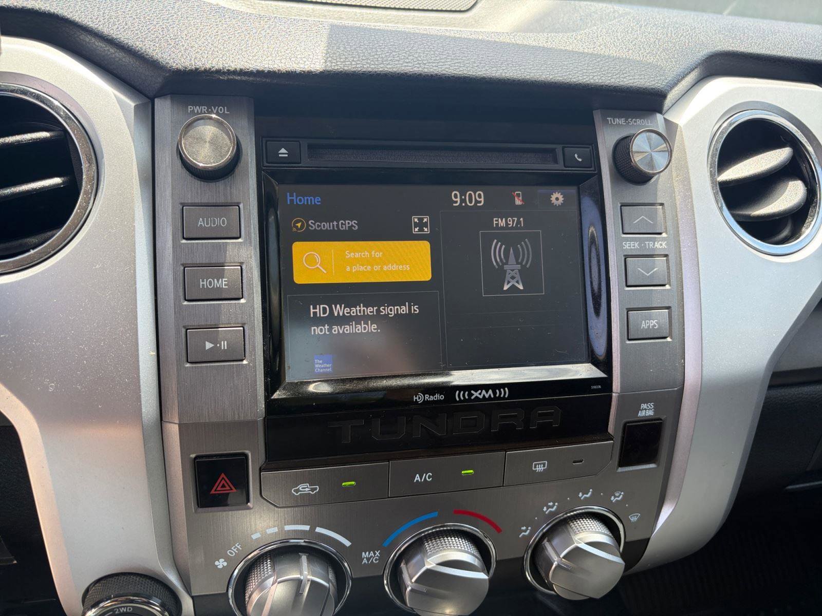 Used 2019 Toyota Tundra SR5 w/ Convenience Package AWD/4WD image 12