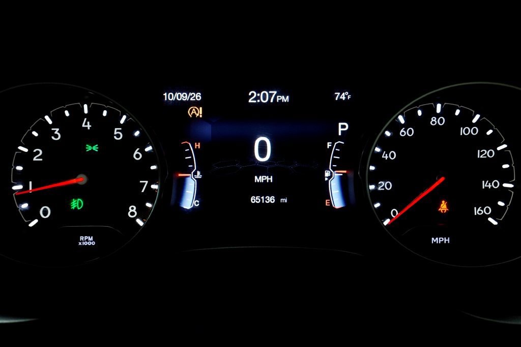Used 2018 Jeep Compass Limited w/ Safe & Security Group AWD/4WD image 23