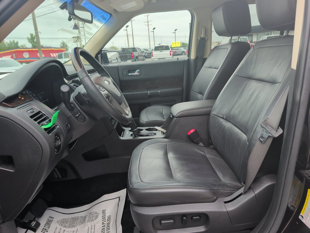 Used 2016 Ford Flex Limited w/ Equipment Group 303A AWD/4WD image 7