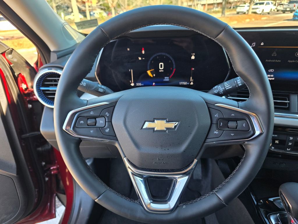 Certified 2025 Chevrolet Trax LT w/ LT Convenience Package image 20