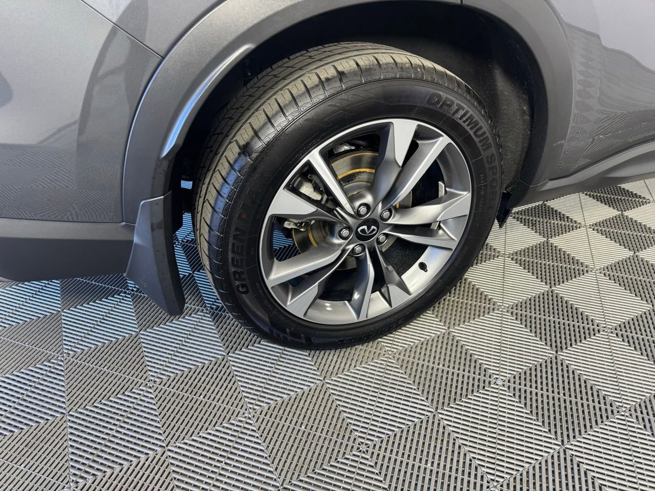 Used 2023 INFINITI QX60 Luxe w/ Performance Audio Package image 38