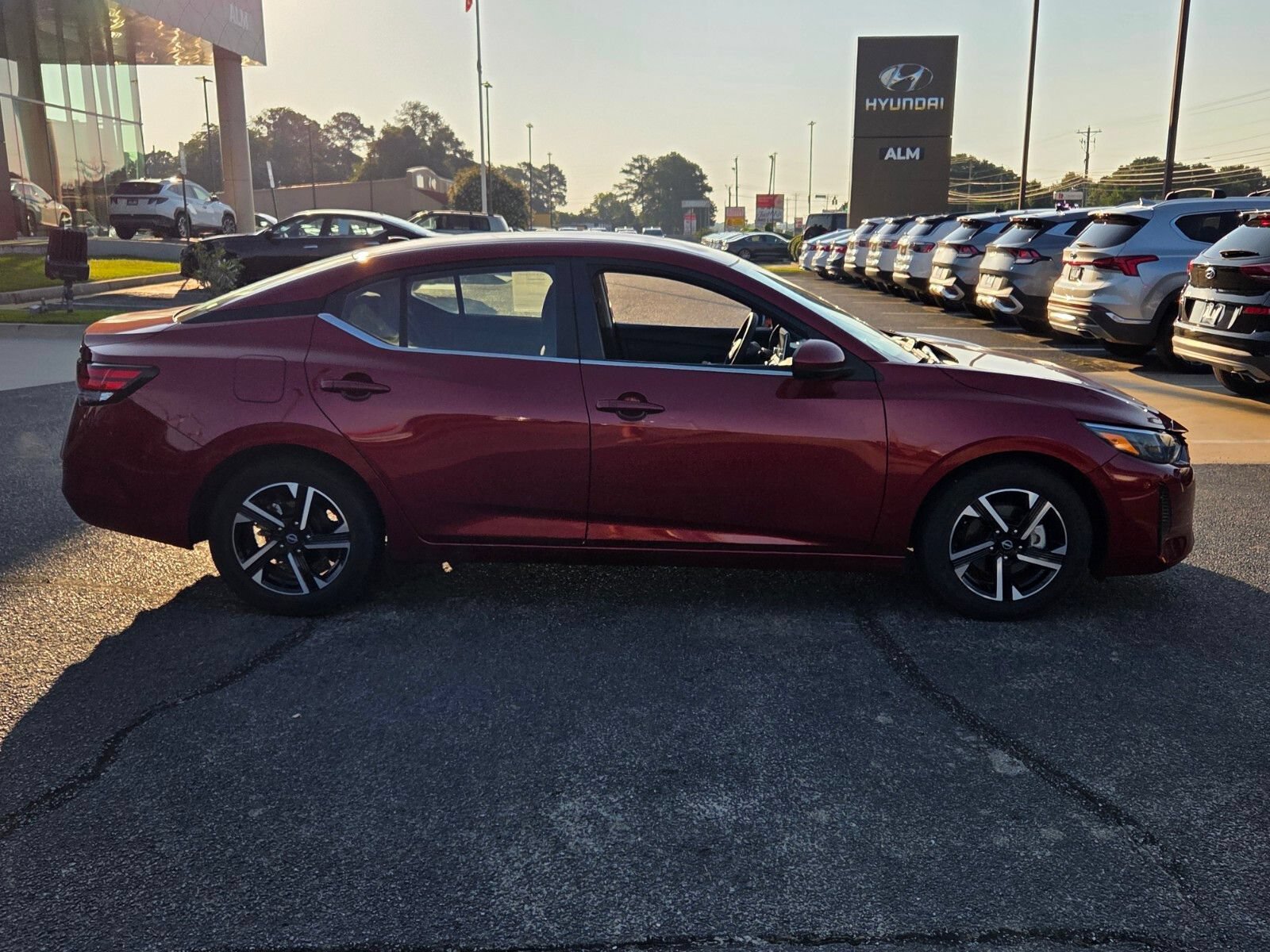 Used 2024 Nissan Sentra SV FWD image 15