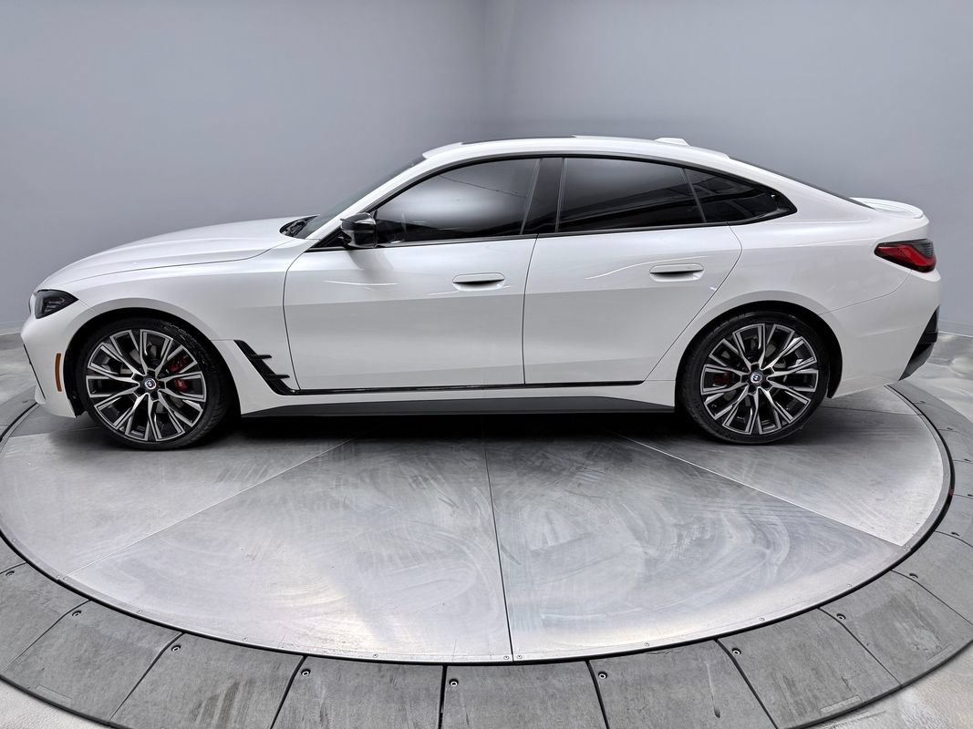 Used 2022 BMW M440i xDrive Gran Coupe w/ Shadowloine Package AWD/4WD image 8
