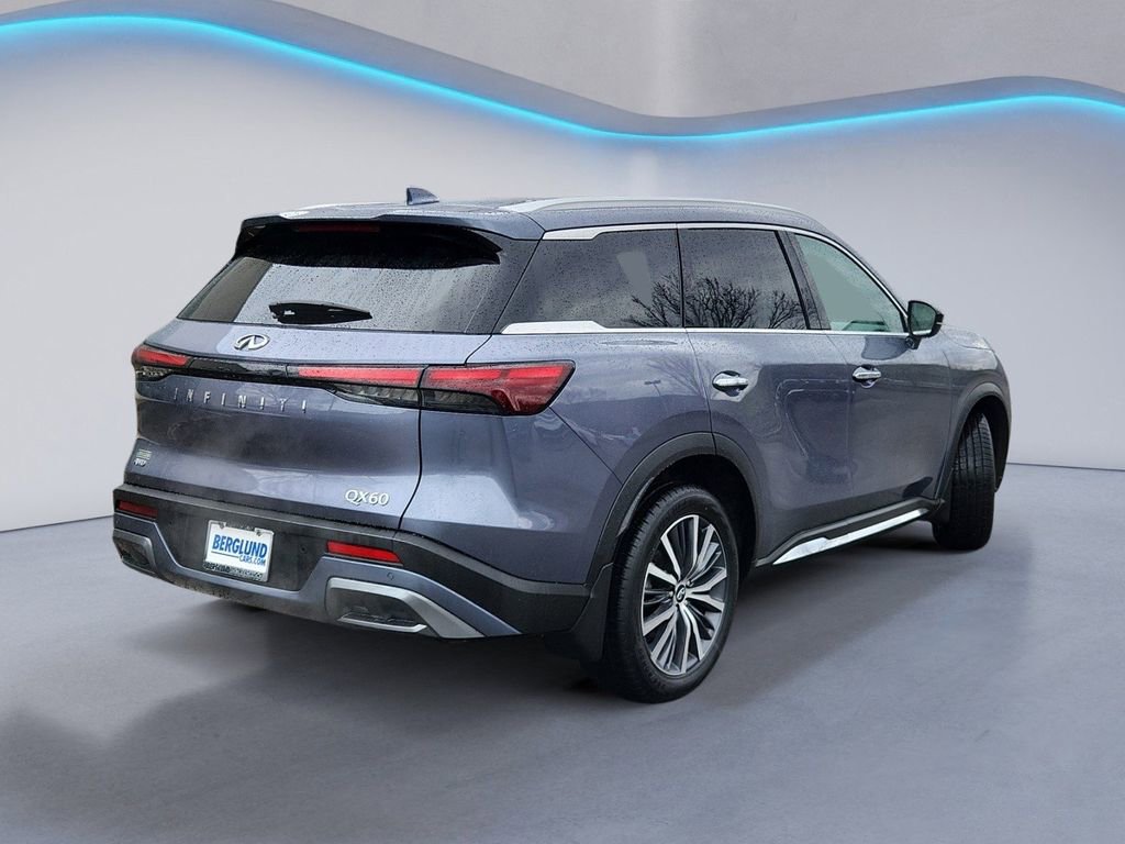Used 2023 INFINITI QX60 Sensory w/ Vision Package image 4