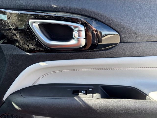 New 2026 Jeep Compass Latitude AWD/4WD image 21
