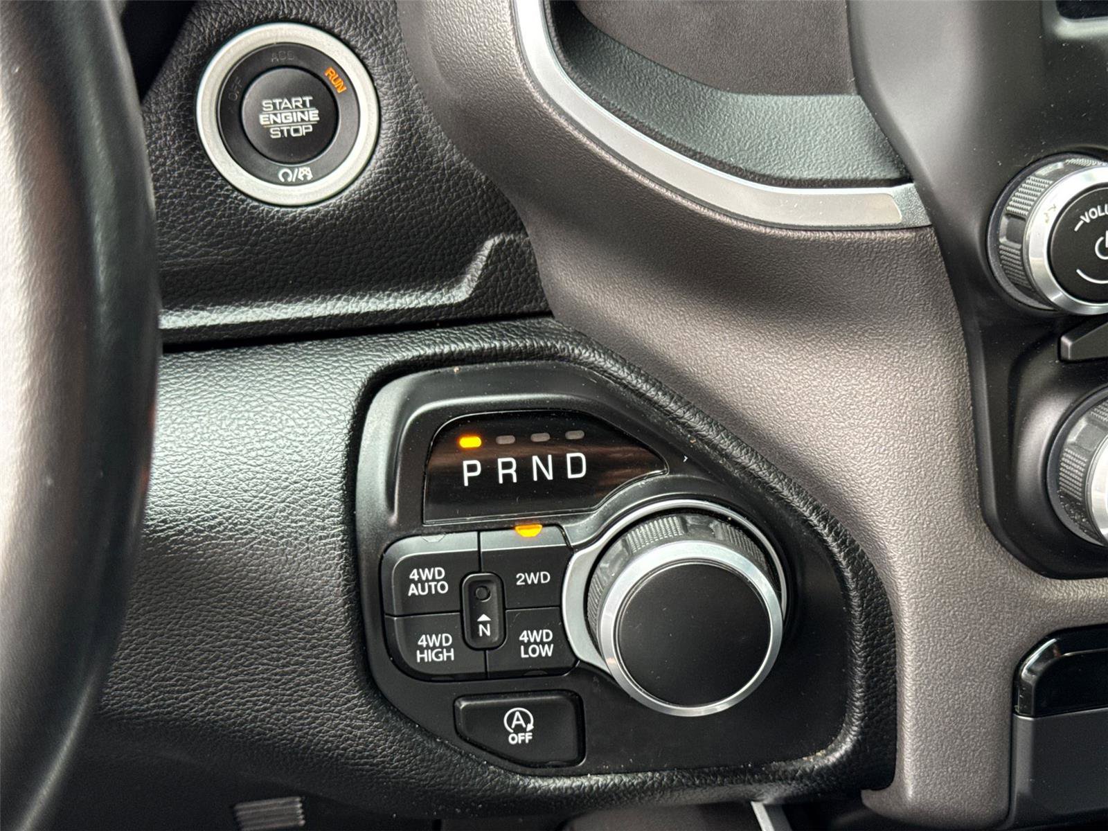 Used 2021 RAM 1500 Big Horn AWD/4WD image 30