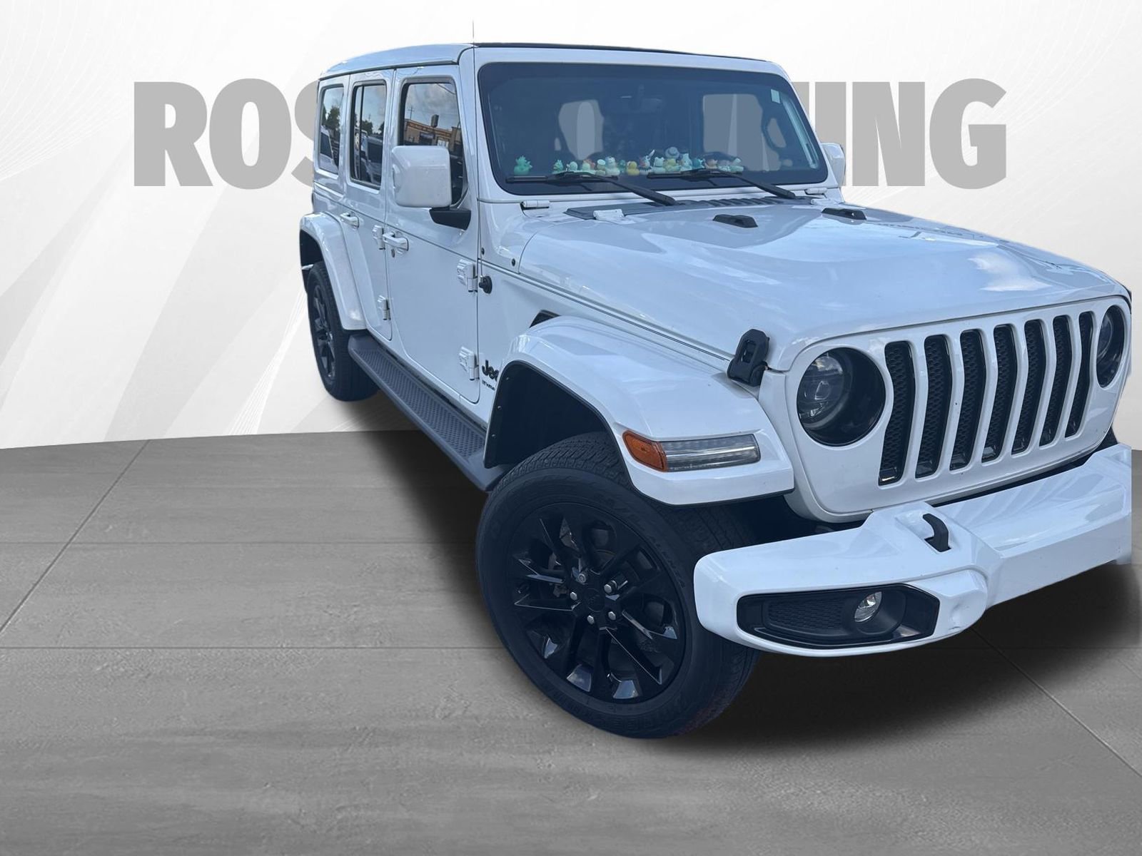 Used 2023 Jeep Wrangler Unlimited Sahara AWD/4WD image 3