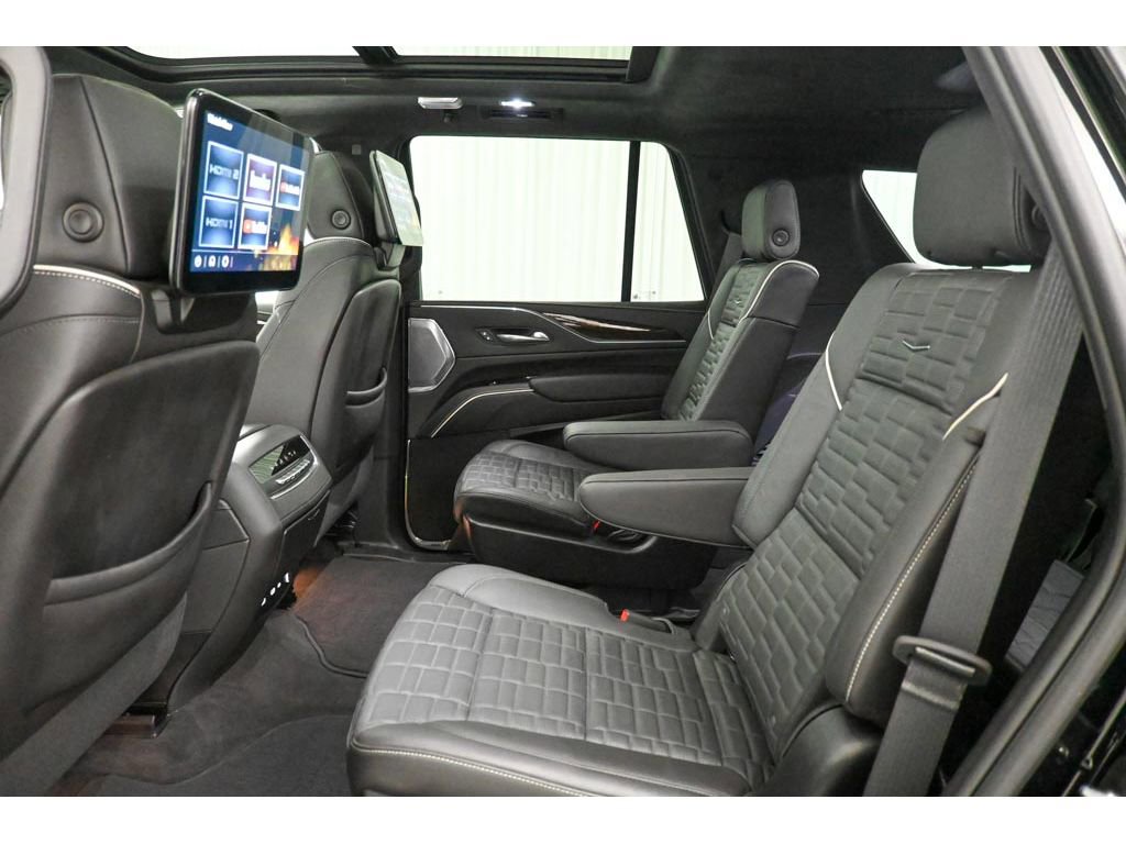 Certified 2024 Cadillac Escalade Sport Platinum w/ LPO, ONYX Package image 21