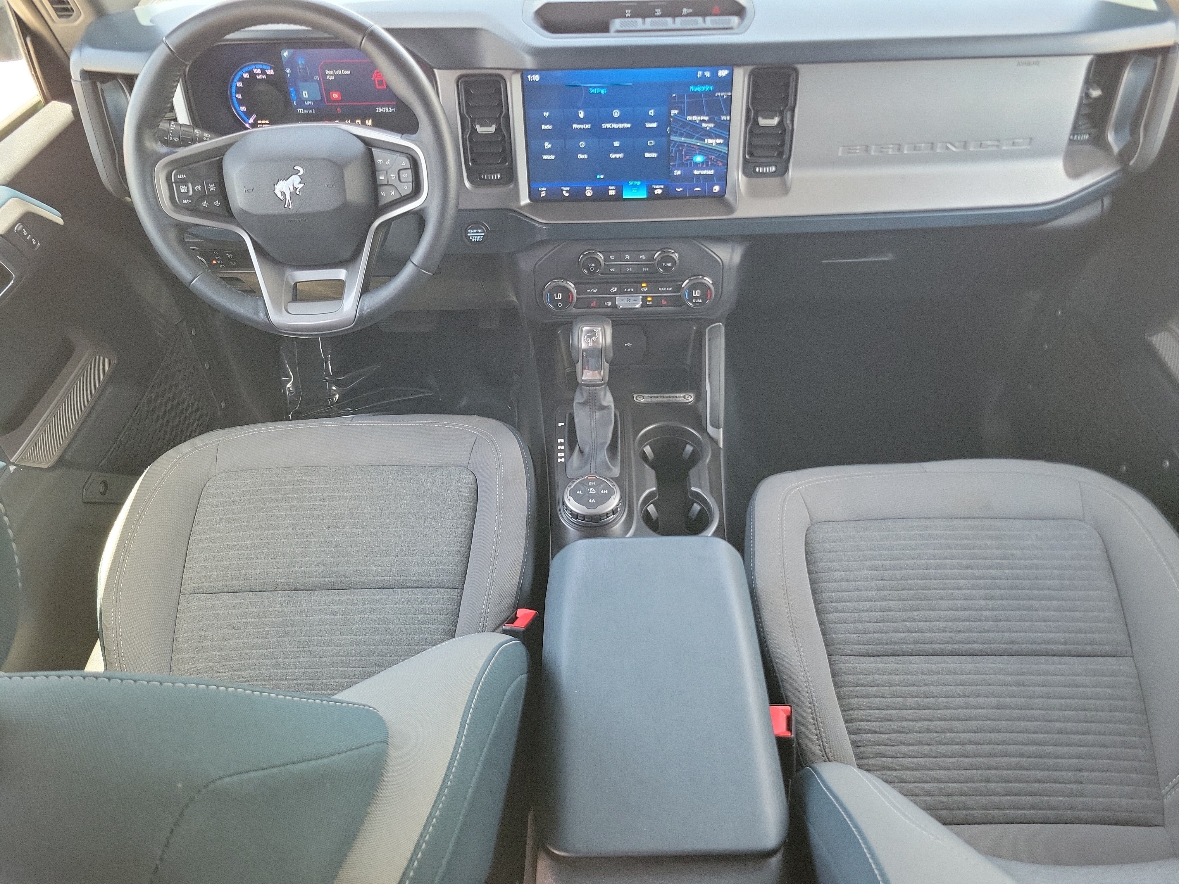Used 2023 Ford Bronco Outer Banks AWD/4WD image 17