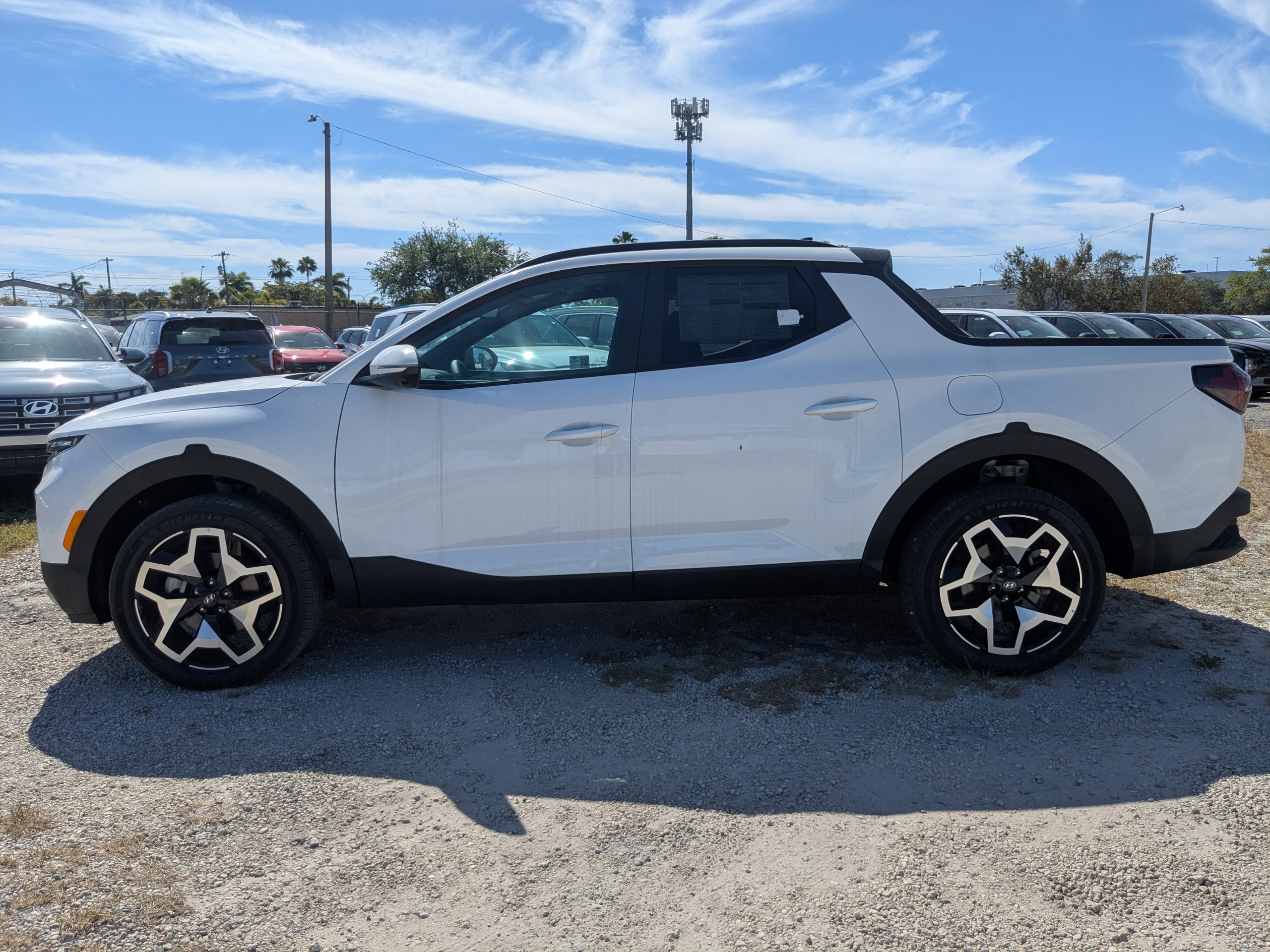 New 2024 Hyundai Santa Cruz Limited image 8