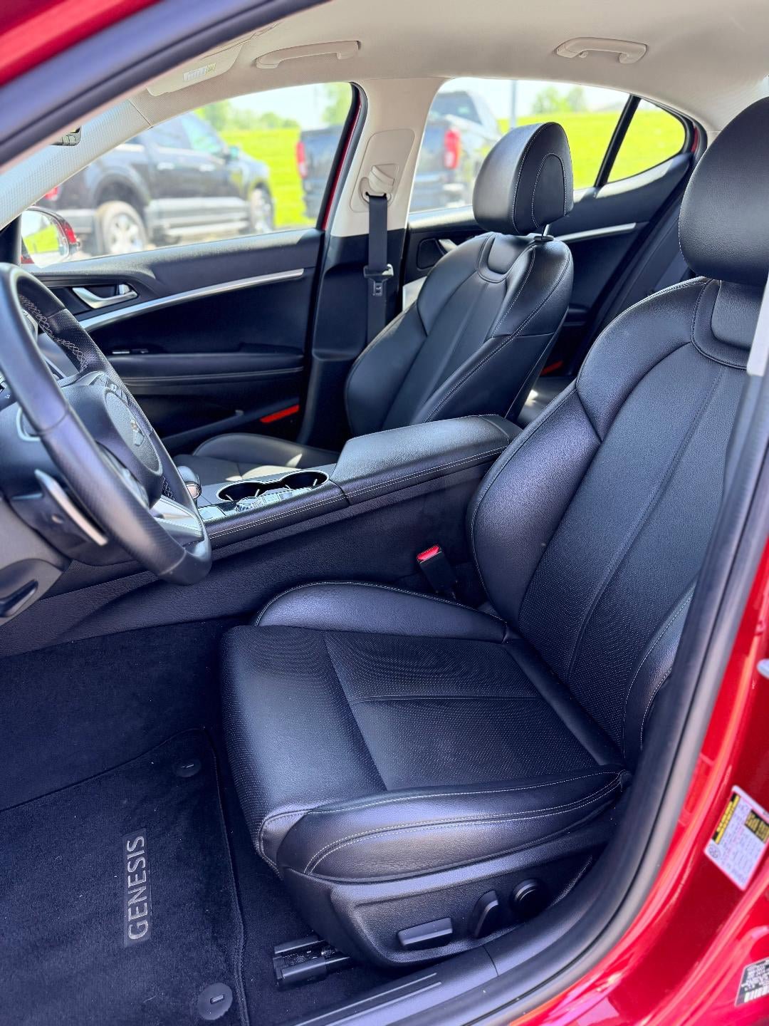 Used 2023 Genesis G70 2.0T RWD image 11