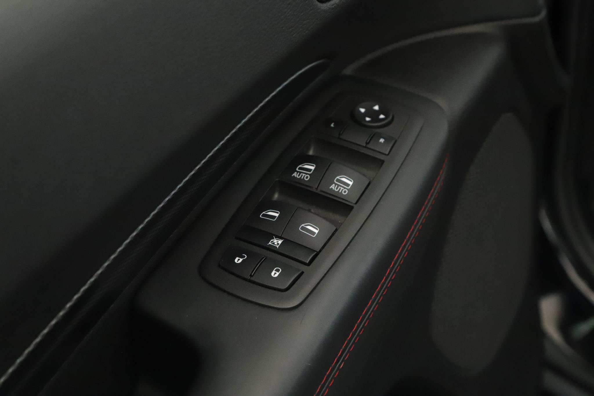 Used 2023 Dodge Durango R/T w/ Tow 'N Go Package AWD/4WD image 9