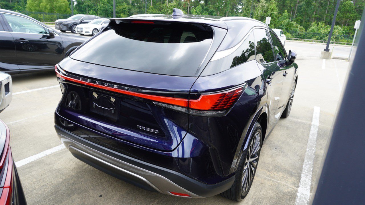 Certified 2023 Lexus RX 350 Premium Plus w/ Cold Area Package FWD image 6