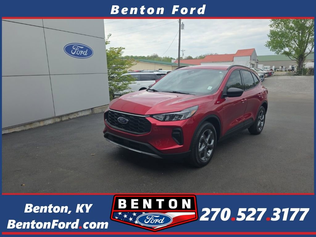 Used 2025 Ford Escape ST-Line w/ Equipment Group 301A image 1