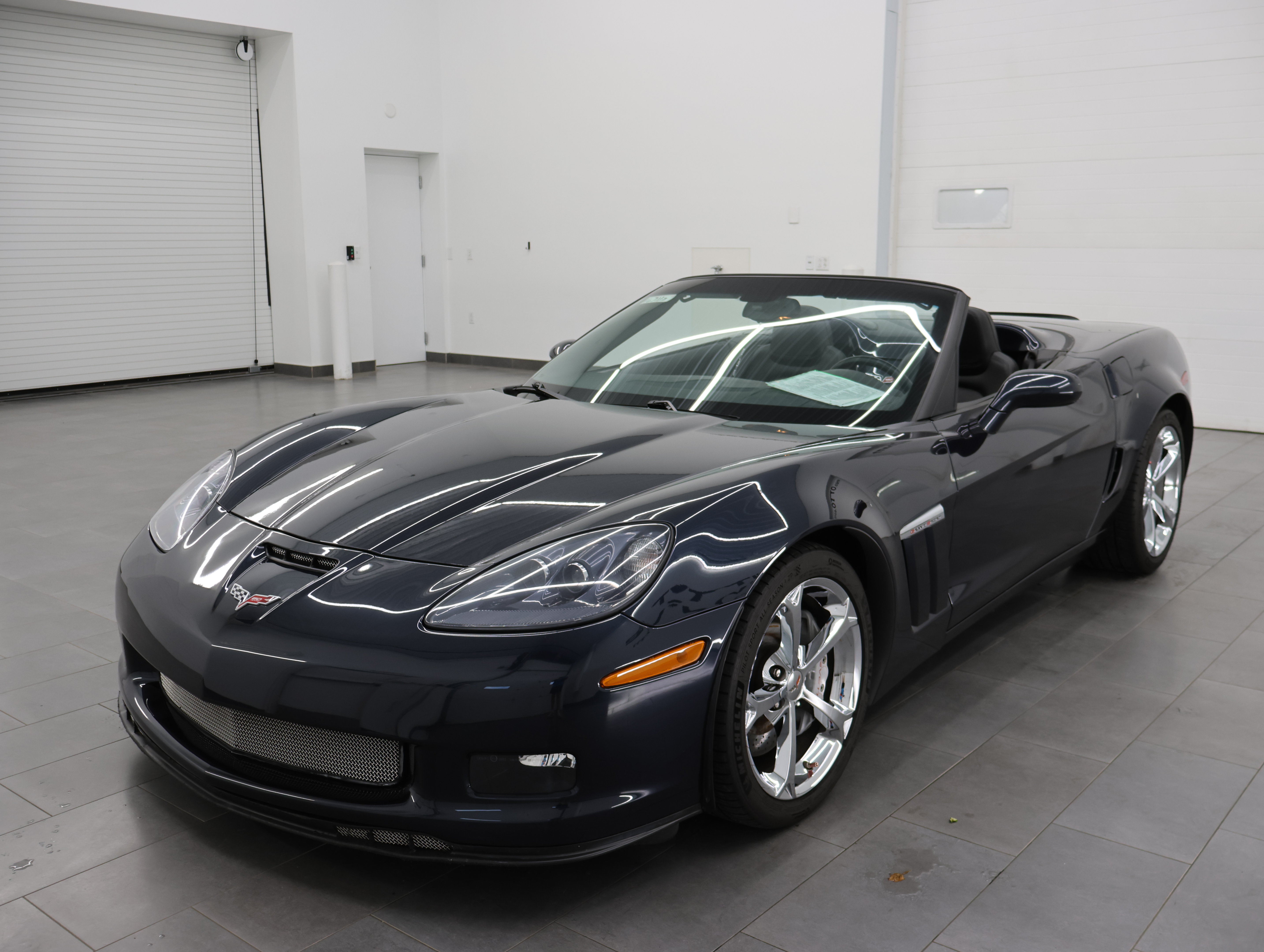 Used 2013 Chevrolet Corvette Grand Sport RWD image 50