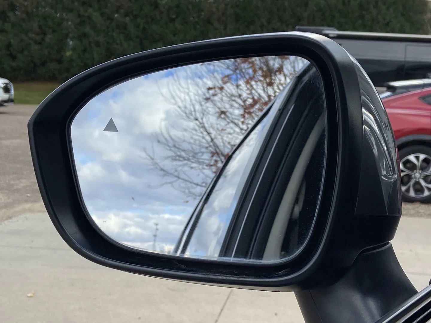 Used 2021 Nissan Rogue SV w/ Premium Package image 9