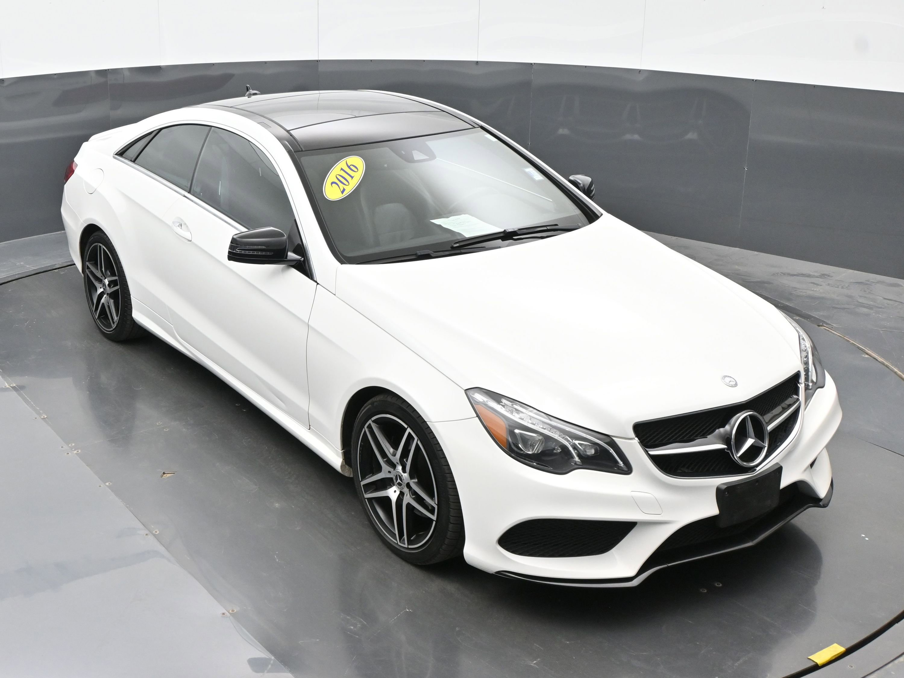 Used 2016 Mercedes-Benz E 400 4MATIC Coupe image 28