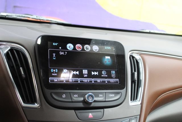 Used 2018 Chevrolet Malibu Premier w/ Premier Sport Package FWD image 19