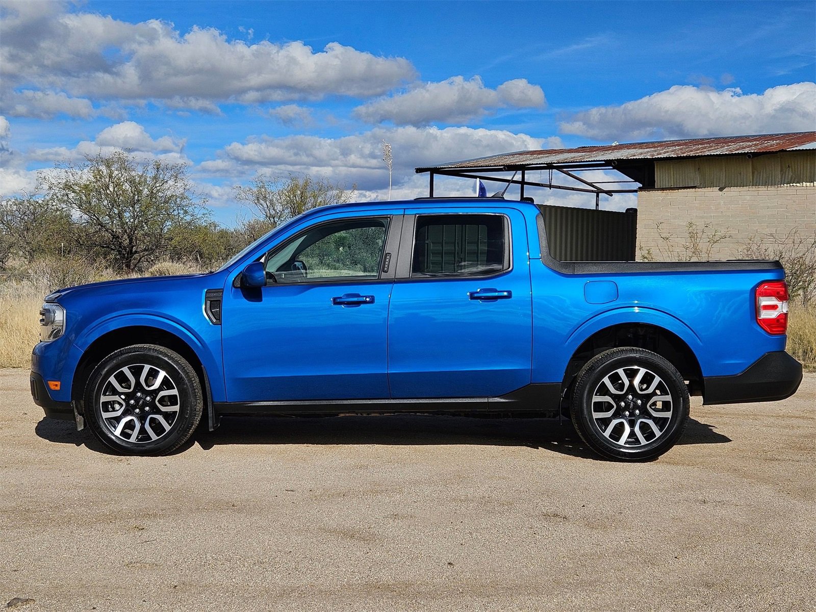 Certified 2022 Ford Maverick Lariat image 9