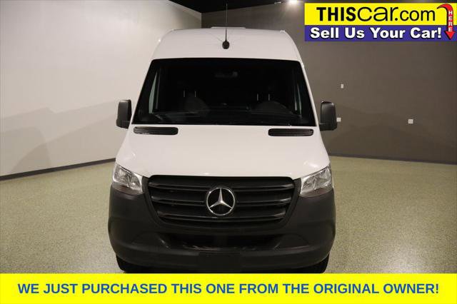 Used 2020 Mercedes-Benz Sprinter 2500 image 2