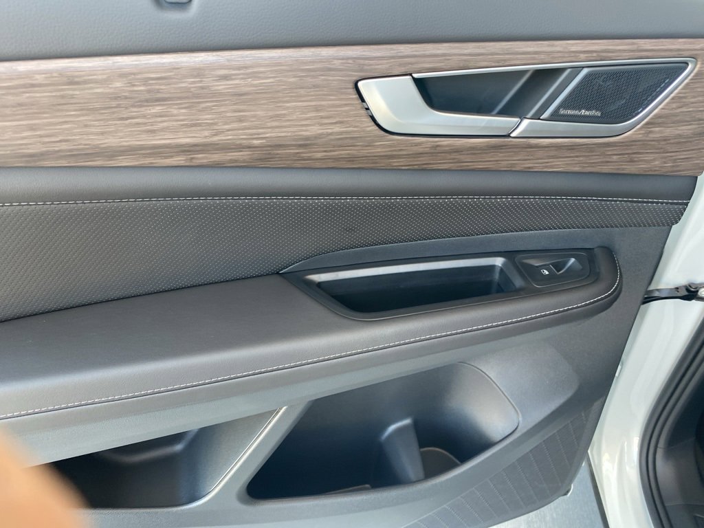 New 2025 Volkswagen Atlas SEL Premium R-Line image 29