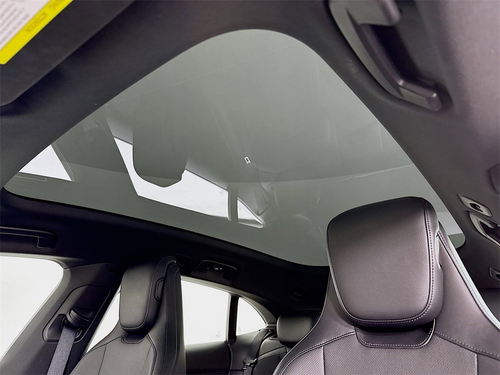 Used 2022 Porsche Taycan 4 Cross Turismo image 22