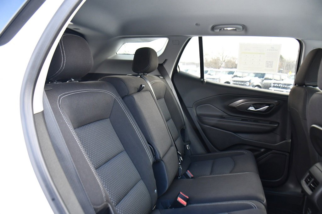 Used 2022 GMC Terrain SLE w/ Driver Convenience Package image 17