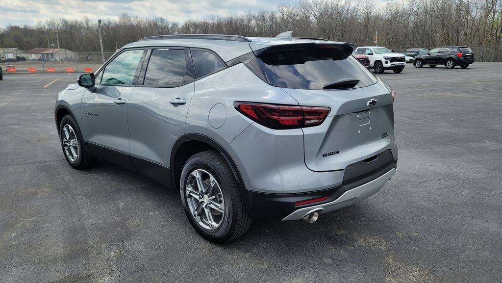 Used 2023 Chevrolet Blazer LT w/ LPO, Black Grille Bar Package image 9