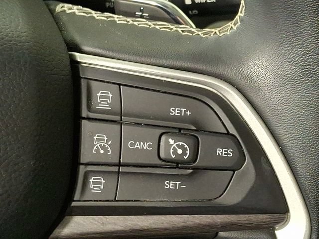 Used 2022 Jeep Grand Cherokee Limited AWD/4WD image 23