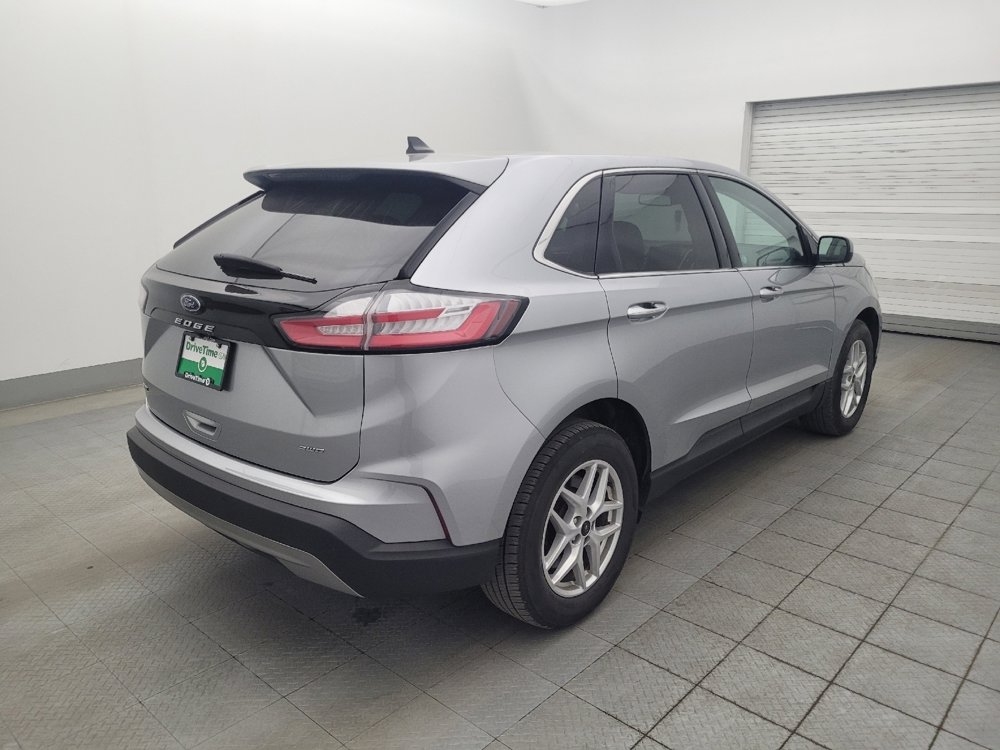 Used 2024 Ford Edge SEL image 9
