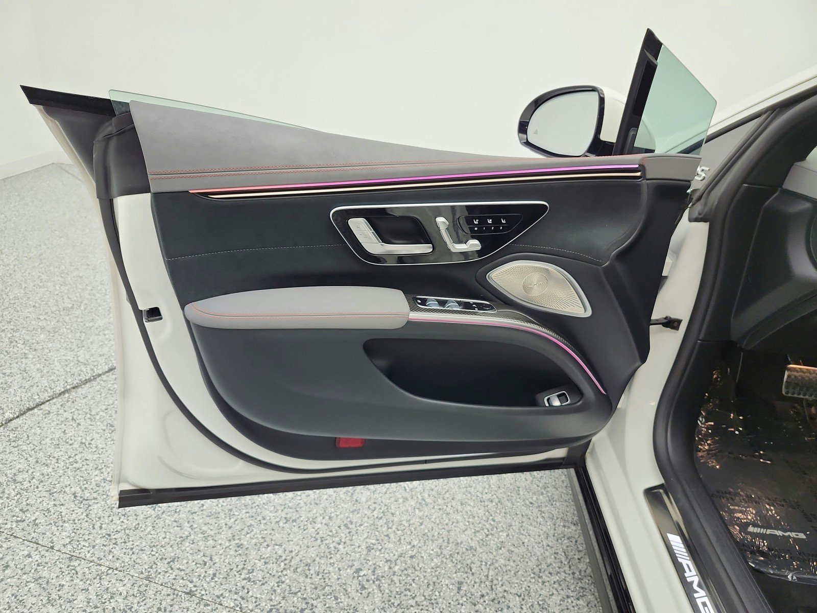 Certified 2023 Mercedes-Benz EQS AMG 4MATIC image 15