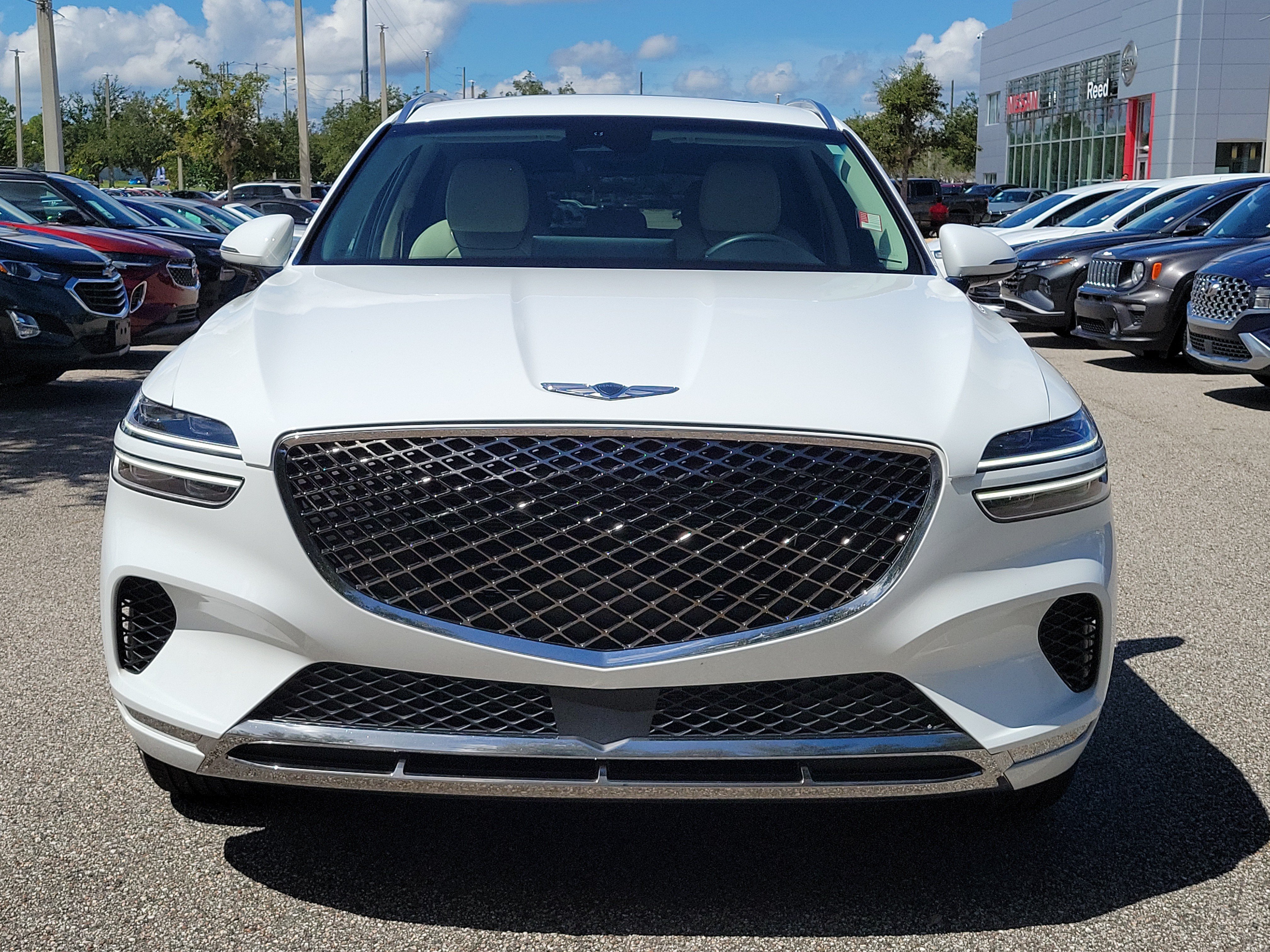 Used 2025 Genesis GV70 2.5T w/ Select Package AWD/4WD image 2