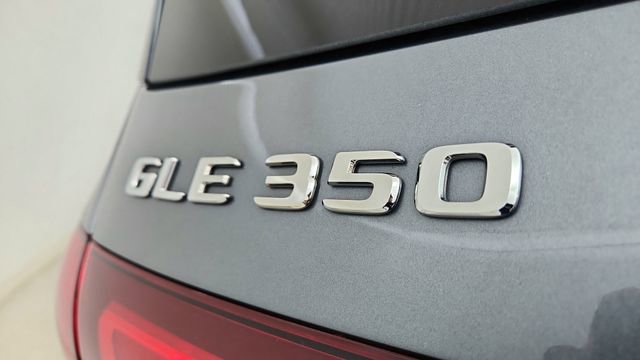 Used 2025 Mercedes-Benz GLE 350 4MATIC image 17